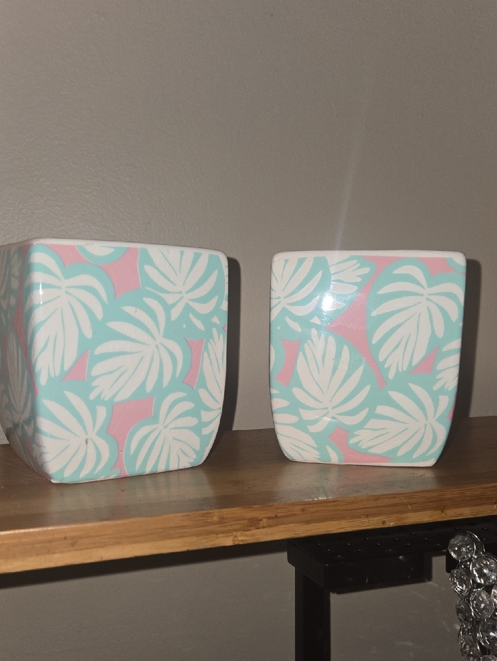 Decorative Pastel Leaf Ceramic Planter - Pink & Aqua